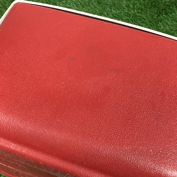 Vintage Little Playmate by Igloo Push Button Red White Logo Cooler - Picture 15 of 16